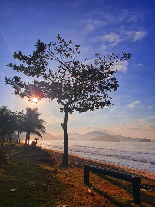 100Mts Da Praia Com Churrasqueira, Piscina E Wi-Fi Caraguatatuba Buitenkant foto