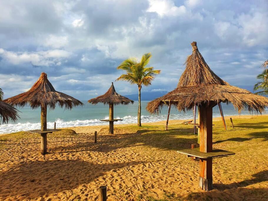 100Mts Da Praia Com Churrasqueira, Piscina E Wi-Fi Caraguatatuba Buitenkant foto